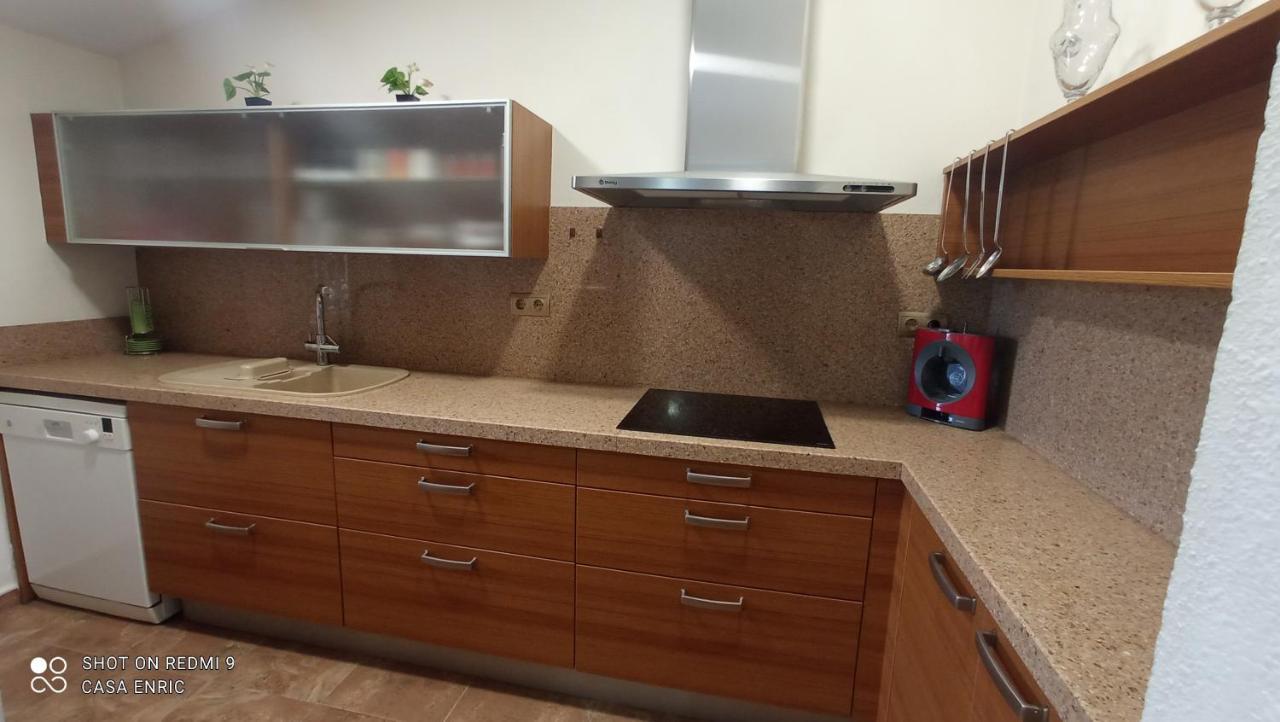 Casa Enric , Con Zona Infantil, Piscina Y Parking Privado Guest House Deltebre Eksteriør bilde