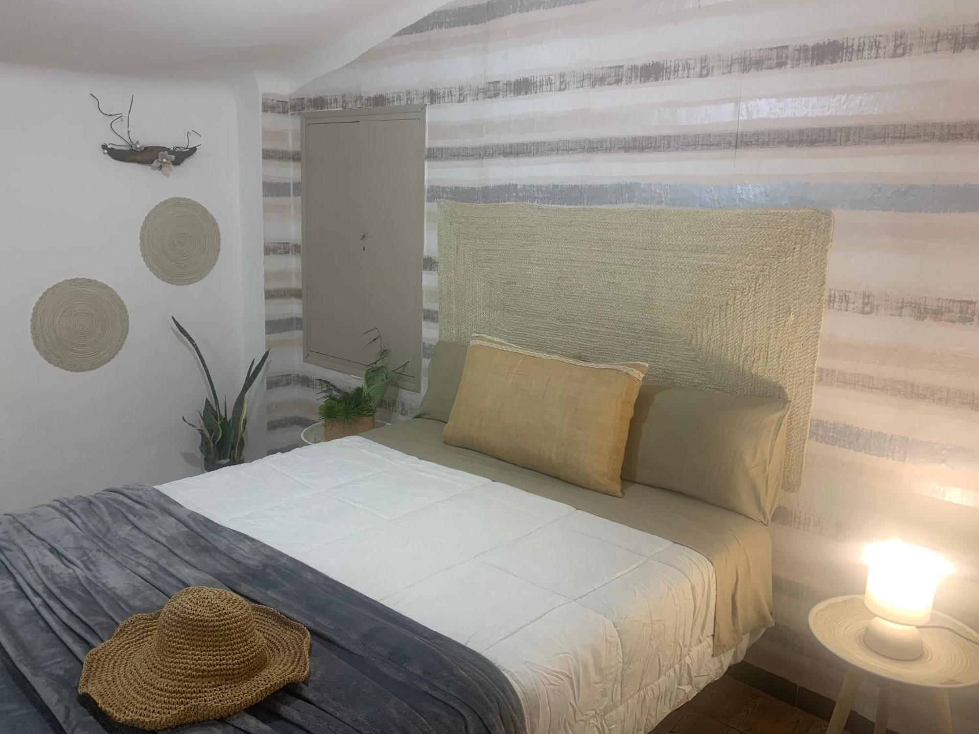 Casa Enric , Con Zona Infantil, Piscina Y Parking Privado Guest House Deltebre Eksteriør bilde