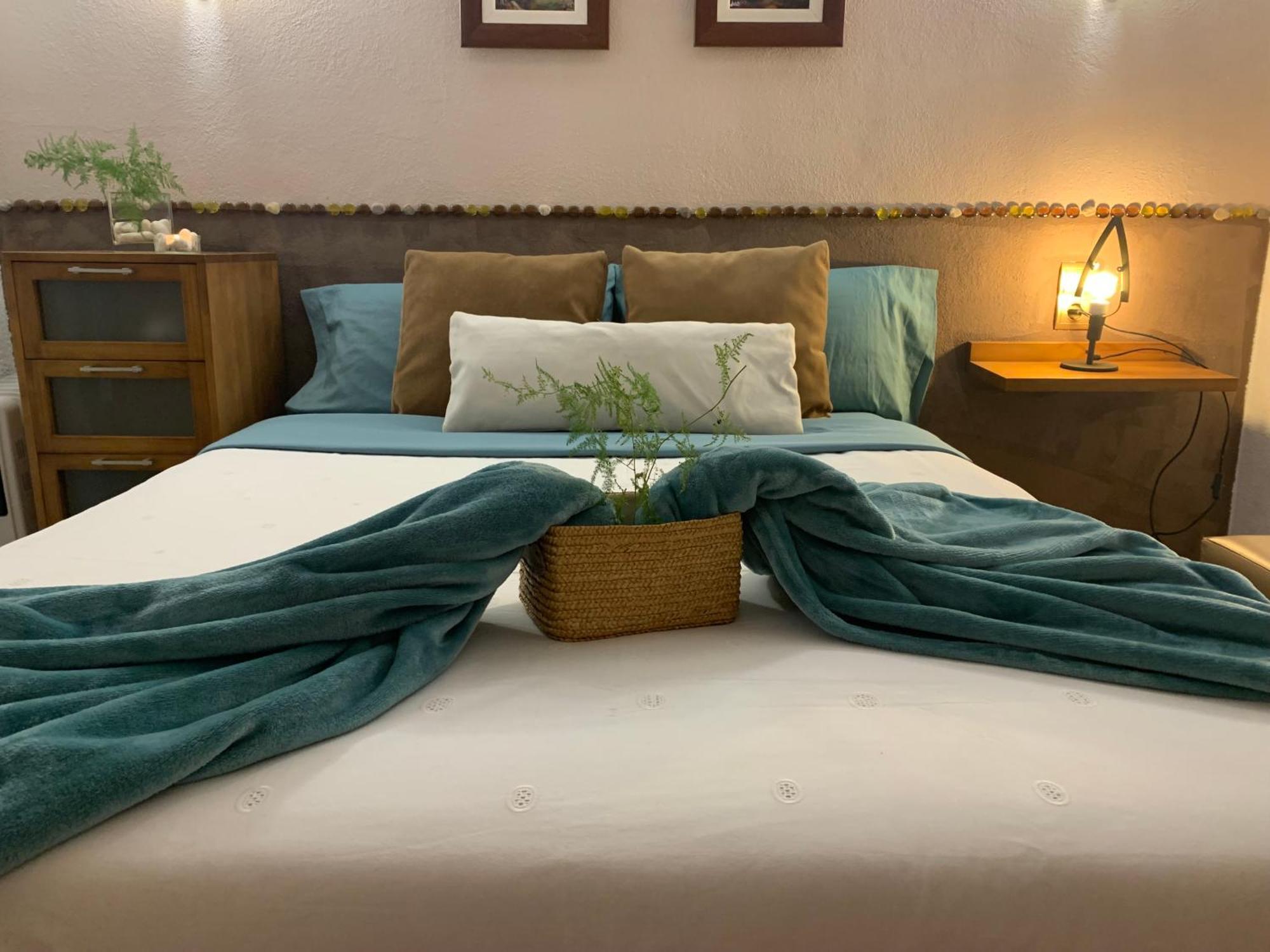 Casa Enric , Con Zona Infantil, Piscina Y Parking Privado Guest House Deltebre Eksteriør bilde