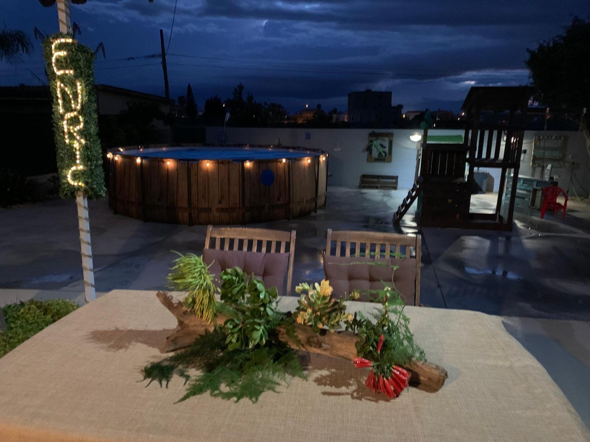 Casa Enric , Con Zona Infantil, Piscina Y Parking Privado Guest House Deltebre Eksteriør bilde